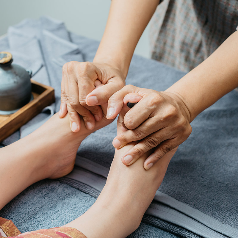 60 Minute Foot Massage